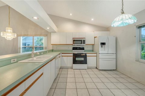 Купить виллу или дом в Сарасота, Флорида 5 комнат, 127.83м2, № 1907685 - фото 3