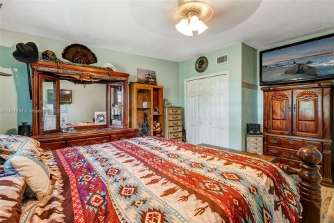 Casa en venta en Punta Gorda, Florida, 4 dormitorios № 1755837 - foto 14