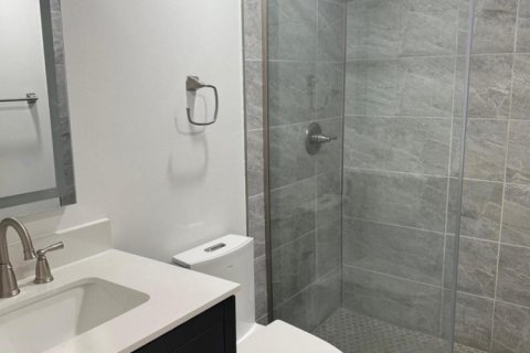 Condo in West Palm Beach, Florida, 2 bedrooms  № 2176953 - photo 20