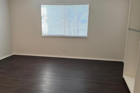 Condo in West Palm Beach, Florida, 2 bedrooms  № 2176953 - photo 15