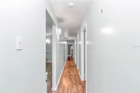 Casa en venta en Fort MC Coy, Florida, 3 dormitorios, 155.33 m2 № 1663315 - foto 10