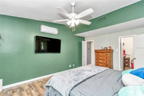 Casa en venta en Fort MC Coy, Florida, 3 dormitorios, 155.33 m2 № 1663315 - foto 12