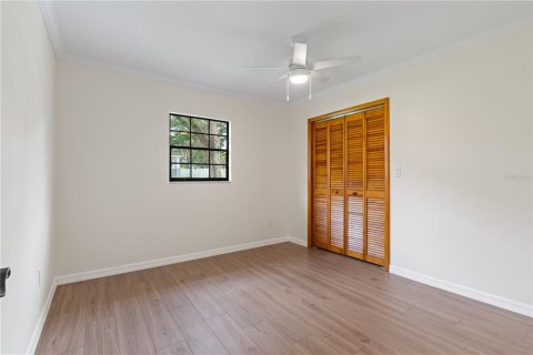 House in Tampa, Florida 3 bedrooms, 209.59 sq.m. № 1783134 - photo 19