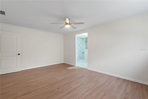 House in Tampa, Florida 3 bedrooms, 209.59 sq.m. № 1783134 - photo 24