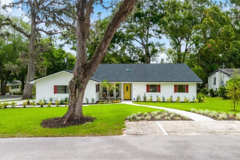 House in Tampa, Florida 3 bedrooms, 209.59 sq.m. № 1783134 - photo 2
