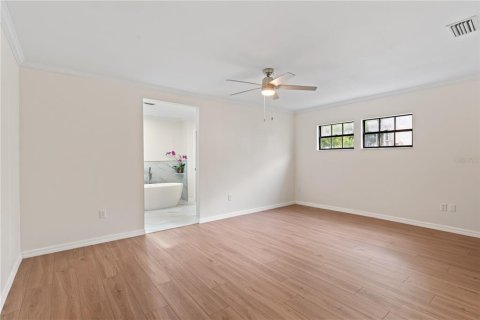 House in Tampa, Florida 3 bedrooms, 209.59 sq.m. № 1783134 - photo 20