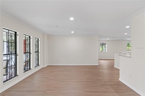 House in Tampa, Florida 3 bedrooms, 209.59 sq.m. № 1783134 - photo 5