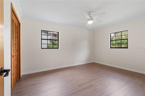 House in Tampa, Florida 3 bedrooms, 209.59 sq.m. № 1783134 - photo 15