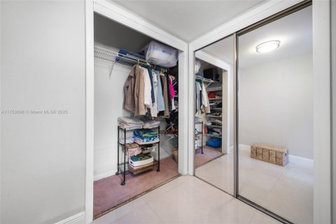 Copropriété à vendre à Miami, Floride: 2 chambres, 115.2 m2 № 1957765 - photo 30