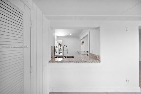 Copropriété à vendre à Miami, Floride: 2 chambres, 115.2 m2 № 1957765 - photo 22