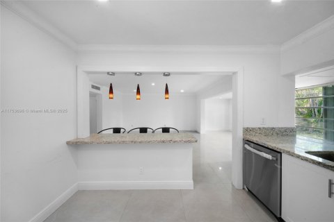 Copropriété à vendre à Miami, Floride: 2 chambres, 115.2 m2 № 1957765 - photo 20