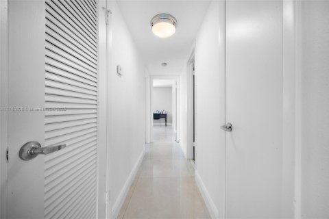 Copropriété à vendre à Miami, Floride: 2 chambres, 115.2 m2 № 1957765 - photo 25