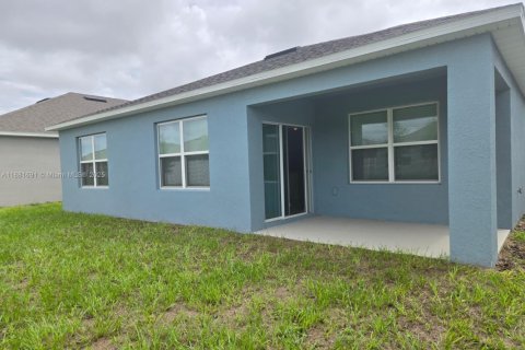 Villa ou maison à louer à Lake Wales, Floride: 3 chambres, 155.33 m2 № 1924844 - photo 10