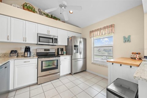 Купить кондоминиум в Пунта-Горда, Флорида 7 комнат, 103.12м2, № 2102662 - фото 8