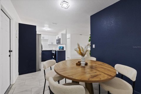 Villa ou maison à vendre à Tampa, Floride: 4 chambres, 96.34 m2 № 2277306 - photo 20