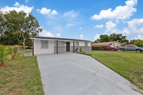 Villa ou maison à vendre à Tampa, Floride: 4 chambres, 96.34 m2 № 2277306 - photo 3