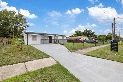 Villa ou maison à vendre à Tampa, Floride: 4 chambres, 96.34 m2 № 2277306 - photo 2