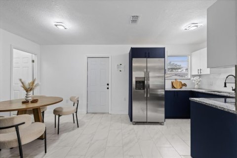 Villa ou maison à vendre à Tampa, Floride: 4 chambres, 96.34 m2 № 2277306 - photo 17