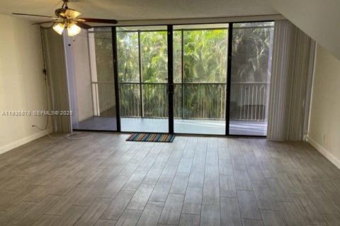 Condominio en alquiler en Davie, Florida, 2 dormitorios, 114.27 m2 № 1993968 - foto 9
