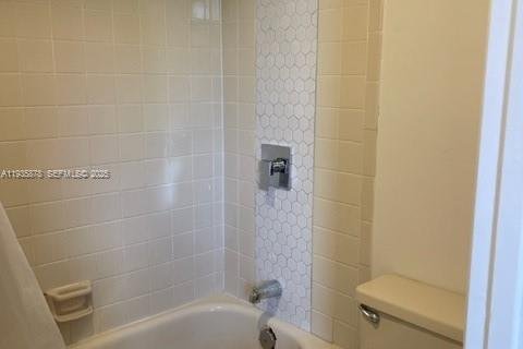 Condominio en alquiler en Davie, Florida, 2 dormitorios, 114.27 m2 № 1993968 - foto 14