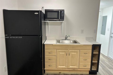 Immobilier commercial à louer à Boca Raton, Floride: 27.87 m2 № 2000317 - photo 3