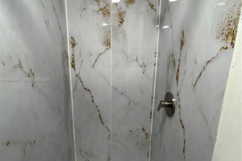 Immobilier commercial à louer à Boca Raton, Floride: 27.87 m2 № 2000317 - photo 10