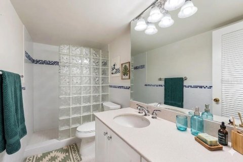 Condo in Palm Beach, Florida, 2 bedrooms № 2123459 - photo 14