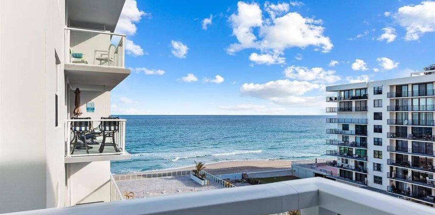 Condo in Palm Beach, Florida, 2 bedrooms № 2123459