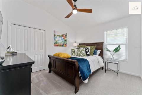House in The Villages, Florida 2 bedrooms, 117.15 sq.m. № 1816203 - photo 22