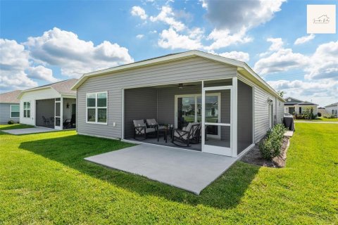 House in The Villages, Florida 2 bedrooms, 117.15 sq.m. № 1816203 - photo 3