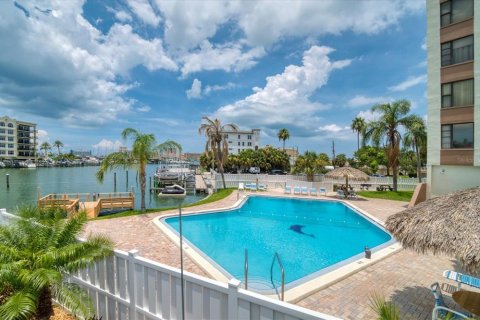 Condo in Clearwater, Florida, 1 bedroom  № 2234005 - photo 30