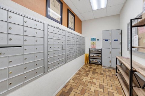 Condo in Clearwater, Florida, 1 bedroom  № 2234005 - photo 24