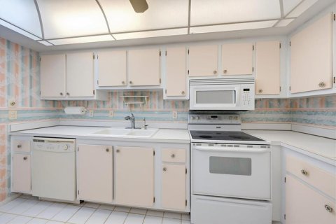 Condo in Clearwater, Florida, 1 bedroom  № 2234005 - photo 7
