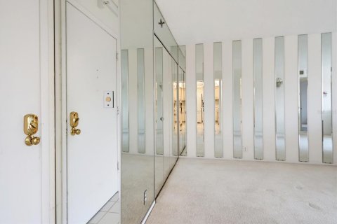 Condo in Clearwater, Florida, 1 bedroom  № 2234005 - photo 4