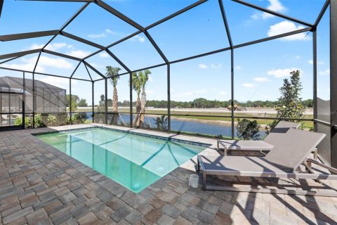 House in BEACHWALK BY MANASOTA KEY in Englewood, Florida 2 bedrooms, 196.58 sq.m. № 2152411 - photo 6