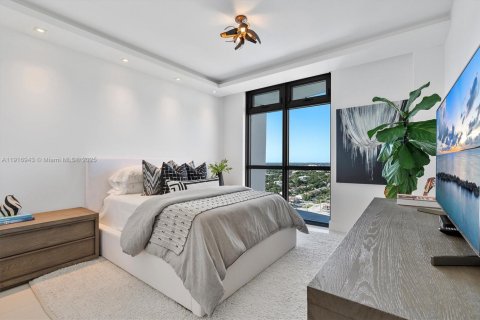 Condo in North Miami Beach, Florida, 2 bedrooms  № 1974029 - photo 23