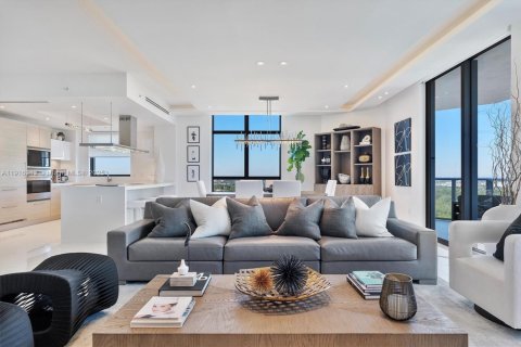 Condo in North Miami Beach, Florida, 2 bedrooms  № 1974029 - photo 6