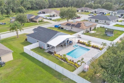 House in Auburndale, Florida 3 bedrooms, 128.48 sq.m. № 1851585 - photo 8