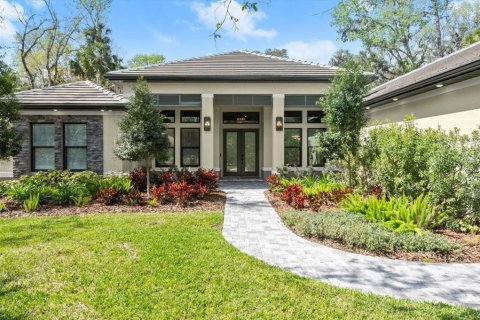 Villa ou maison à vendre à New Smyrna Beach, Floride: 4 chambres, 313.73 m2 № 1518615 - photo 1