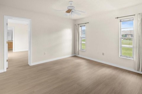 House in Port Charlotte, Florida 3 bedrooms, 115.2 sq.m. № 1900472 - photo 13