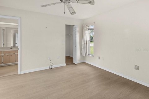 House in Port Charlotte, Florida 3 bedrooms, 115.2 sq.m. № 1900472 - photo 19