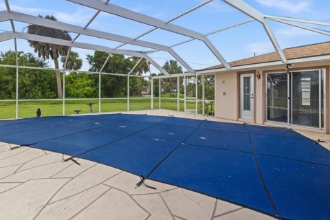 House in Port Charlotte, Florida 3 bedrooms, 115.2 sq.m. № 1900472 - photo 27