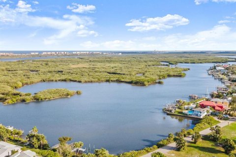 House in Port Orange, Florida 3 bedrooms, 133.97 sq.m. № 1574750 - photo 9