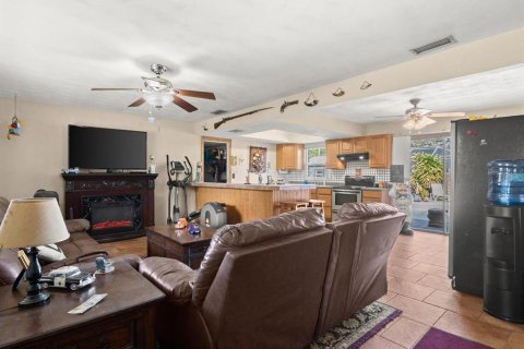 House in Port Orange, Florida 3 bedrooms, 133.97 sq.m. № 1574750 - photo 25