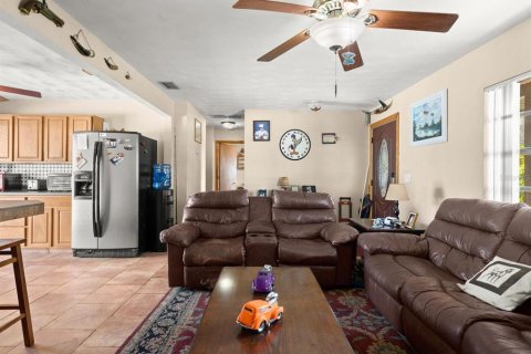 House in Port Orange, Florida 3 bedrooms, 133.97 sq.m. № 1574750 - photo 26