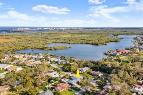 House in Port Orange, Florida 3 bedrooms, 133.97 sq.m. № 1574750 - photo 8