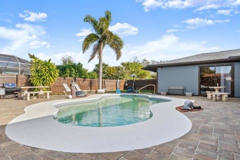 House in Port Orange, Florida 3 bedrooms, 133.97 sq.m. № 1574750 - photo 13