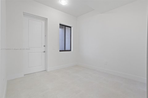 Adosado en venta en Homestead, Florida, 3 dormitorios, 144 m2 № 1865180 - foto 12