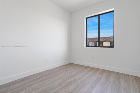 Adosado en venta en Homestead, Florida, 3 dormitorios, 144 m2 № 1865180 - foto 21