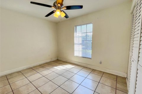 Copropriété à louer à Land O' Lakes, Floride: 2 chambres, 74.32 m2 № 2413637 - photo 9
